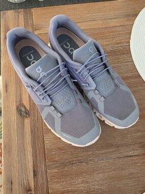 On Running Women's Athletic Shoes in Light Gray and Pale Pink